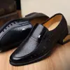 Cuero Genuino cuero liquidación especial verano zapatos de cuero calados para hombre casuales con agujeros zapatos de cuero frescos para hombres de mediana edad y ancianos zapatos de papá