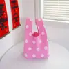 Bolsa de Presente Lembrança de Bolinhas Bolsa de Presente Bolsa de Pulso Bolsa de Tricô Bolsa de Mão Bolsa Feminina Bolsa de Presente Lembrança de Festival Fornecimento Direto da Fábrica