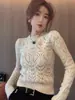 Design vazado de crochê resistente, estilo retrô francês, nova coleção outono e inverno, estilo delicado, caimento justo, valoriza a silhueta, blusa base para usar por cima de outras peças, algodão