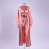 Estilo Europeu e Americano Sexy Camisola de Cetim Conjunto de Três Peças Roupa de Casa Roupa Íntima Shorts Pijama de Penas Conjunto Feminino Outono e Inverno 2026