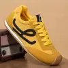 DeXun Sapatos 2026 Primavera/Verão Novo Estilo Confortáveis Leves Fundo Plano Retrô Versátil Sapatos Forrest Gump Casuais Macios Sapatos de Solado Plano Atacado
