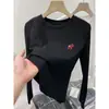 Camiseta de manga larga de algodón puro para mujer, nuevo estilo otoño 2026, adecuada tanto para usar sola como debajo de otras prendas, top básico de canalé ajustado con cuello redondo