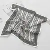 Pañuelo Delgado de Seda de 70 cm con Estampado de Poni, Pañuelo para Mujer, Accesorio para Camisa, Pañuelo para el Cuello, Pañuelo Cuadrado Pequeño, Chal de Alta Gama