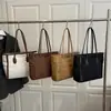 Bolso Casual de Moda de Gran Capacidad para Mujer 2025 Otoño Nuevo Estilo Coreano Bolso de Axila Estilo Extranjero Bolso de Hombro Tipo Tote Simple
