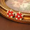 Brincos Versáteis Estilo Corte Moda Vintage Qingdao, Brincos de Luxo Leve Nicho High-End para o Dia a Dia, Design Vermelho para Mulheres