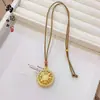 Boutique de ouro de areia do Vietnã bússola de oito tesouros pingente de lótus oco colar com bússola da palavra fu de oito tesouros banhado a ouro latão atacado