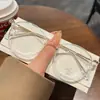 Gafas Anti-Luz Azul Xiaohongshu para Mujeres Miopes Se Pueden Equiparar con Monturas Pequeñas de Color Marrón Frío que Resaltan el Rostro Sin Maquillaje, Artefacto Versátil
