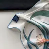 Lenço de Seda Feminino Hangzhou Silk Light Luxury Versátil para Primavera e Verão com Padrão de Zebra Dançante Lenço Quadrado 70 Lenço/Xale de Seda de Amora