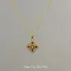 Colar com Pingente de Estrela de Cinco Pontas Cruzada Moda Simples de Verão Nicho Versátil Corrente para Clavícula Flor do Amor para Mulheres
