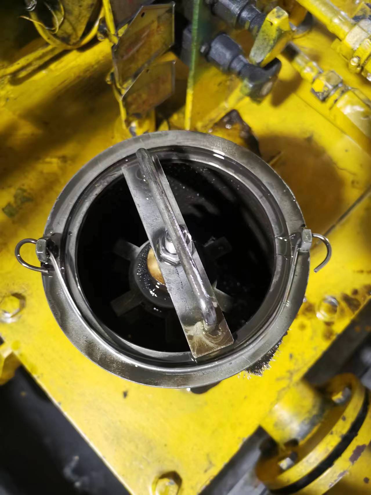 impicture_a2718f50aa64957edb58