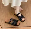 Sandalias de Plataforma con Cuña de Lunares Franceses Cruzadas Deslizables para Mujer Verano Exterior 2026 Nuevas Pantuflas Casuales de Dos Vías