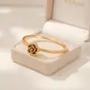Anillo minimalista de flor de rosa de nicho moderno, anillo elegante de lujo ligero de alta gama a la moda, anillo de cola del fabricante original