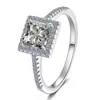 Anillo de Moissanita Corte Princesa Moda Europea y Americana Anillo Cuadrado Sensación de Lujo Ligero Gama Alta Anillo de Plata de Ley S925 Transfronterizo