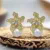 Pendientes de Flor de Lirio con Diamantes Completos y Perlas de Nuevo Estilo, Pendientes de Moda Elegantes y Modernos, Pendientes de Lujo Ligero y de Alta Gama al por Mayor