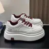 Zapatos Blancos de Suela Gruesa para Mujer, Versátiles Zapatos Deportivos Casuales Nuevos para Primavera y Otoño 2026, Tenis Casuales con Cordones que Aumentan la Altura