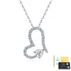 Colgante de plata de ley S925 con moissanita y líneas caladas, cadena para la clavícula con forma de corazón y collar con forma de corazón con engaste completo de piedras - directamente de fábrica