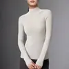 Primera línea de prêt-à-porter Yangzi de lana fina 100% para mujer, cuello semi-alto, corte ajustado, efecto adelgazante, suéter de punto