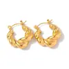 Pendientes europeos y americanos transfronterizos moda pendientes cortos con forma de cuerno en C acero inoxidable chapado en oro de 18 quilates pendientes que no se decoloran para mujer venta al por mayor