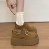 Sandalias versátiles de suela gruesa con hebilla 2026 para mujer, zapatos de corte bajo con suela blanda, nuevo estilo retro, que aumentan la altura para personas menudas