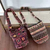 Bolsa Saco Pelúcia Estampa Leopardo Retrô Outono/Inverno 2025 Bolsa Tiracolo de Grande Capacidade Bolsa de Ombro Casual Lona para Estudantes