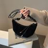 Bolsa de Axila Fashion e Versátil 2025 Nova Retrô Couro Nobuck Croissant Estilo Popular Quente Bolsa Transversal de Ombro Único