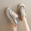 Zapatos casuales tipo mocasín para mujer, nuevos modelos para verano, fáciles de poner, sin talón, panel de malla, suela gruesa, que aumentan la altura, sandalias