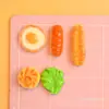 Juguete de comida simulada, accesorios de resina, clips para el cabello hechos a mano, gomas para el cabello, llaveros, decoraciones: buñuelos, bollos, huevos fritos, salchichas