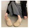 Temperamento Hebilla Retro Punta Abierta Medias Zapatillas Mujer 2026 Otoño Nuevo Estilo Cómodas Exteriores Perezosas Zapatillas de Media Suela Gruesa