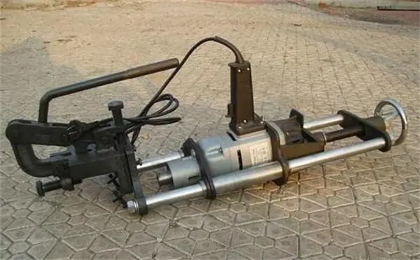 GZ-32Ⅰ型电动钻孔机3.jpg
