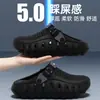 Sapatos Furados Masculinos 2026 Novo Verão Outdoor Sola Grossa Sola Macia Antiderrapante Bico Fechado Chinelos Esportivos Uso Duplo Sandálias de Praia