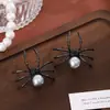 Pendientes de Halloween con diseño de araña de viento oscuro exagerados, estilo gótico punk, con perlas y personalidad, de estilo transfronterizo europeo y americano.
