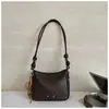 Shuai Mijia Moda Casual Bolso de Gran Capacidad para Mujer 2026 Otoño Nuevo Bolso de Hombro Cruzado Retro para Viaje Bolso de Axila