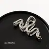 Pinza para el Cabello Plateada para Mujer 2023 Nuevo Estilo Minimalista Pasador de Metal Parte Trasera de la Cabeza Pinza de Tiburón Accesorio para el Cabello Lazo Grande