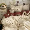 Juego de cuatro piezas de gasa de doble capa tipo nube de algodón acolchado, funda de edredón de gasa arrugada fresca y simple para dormitorio, sábana, juego de tres piezas de ropa de cama