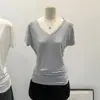 Camiseta Retro com Camadas de Cor Sólida e Decote V de Manga Curta para Mulheres, Estilo Básico Simples para Primavera e Verão, Modelagem Justa, Top de Comprimento Médio