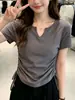 Camiseta de Manga Curta com Decote em V e Cordão para Mulheres Novo Estilo Pure Lust Sexy Chic Design Justa Moda Top para Mulheres Verão