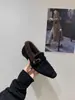 Sapatos Simples de Lã Interna que Aumentam a Altura, Sapatos Quentes de Algodão para Neve para Mulheres, Novos Sapatos Peludos Cinza Retro Francês Outono e Inverno 2025 para Mulheres