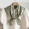 Lenço de seda verde, lenço quadrado pequeno para mulheres, lenço de pescoço artístico estilo japonês vintage, lenço de cabeça de algodão e linho moderno estilo hip-hop de rua, lenço para homens