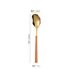Venta caliente transfronteriza mango de imitación de madera acero inoxidable vajilla imitación madera veteada cuchillo tenedor cuchara cuchillo tenedor cuchara para bistec coreano cuchara para postre juego