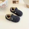 Sapatos Birkenstock de Pelúcia Retrô para Crianças Outono/Inverno Novidades Sapatos de Algodão Quentes Espessos para Bebê Solado Macio Antiderrapante Sapatos Infantis para Meninos e Meninas