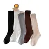 Nova coleção de outono: Meias soquete femininas, com renda floral e um design descontraído, estilo coreano, perfeitas para combinar com sandálias Birkenstock e meias longas.