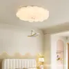 Lámpara de Techo para Habitación Infantil, Modelo Creativo Nuevo 2026, Iluminación Estilo Oso Crema, Araña de Nube Burbuja para Niña