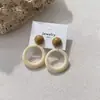 Pendientes Retro Acrílicos Coloridos Simples y Únicos de Gama Alta para Mujer, Estilo Francés Lujo Ligero Moda Color Brillante Clavos Exagerados