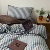 Juego de ropa de cama de estilo nórdico a rayas, de alta densidad, de terciopelo de leche, con bordes festoneados, disponible en juego de cuatro piezas o tres piezas de franela.