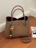Elegante y estilosa cartera pequeña para mujer, nuevo bolso cruzado versátil de moda 2026, bolso de mano para el trabajo, bolso tipo cubo tote