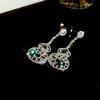 Nuevos Pendientes Esmeralda Estilo Chino, Pendientes de Lujo Ligero y Gama Alta, Diseño de Nicho y Único, Pendientes Minimalistas Populares al por Mayor