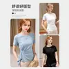 Camiseta azul de manga corta para mujer, nuevo estilo verano 2026, hombro normal, cuello redondo, cintura plisada, corte ajustado, top de tacto de alta gama