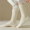 Meias de Cor Sólida para Todas as Estações, Comprimento Médio da Panturrilha, Tendência Versátil, Malha Trançada de Cor Sólida para Primavera e Outono, Alta Estética, Estilo Floresta, Meias Largas Vazadas