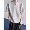 2026 Nuevo Top de Verano de Marca de Moda para Hombre, Holgado, Popular en Internet, a la Moda, ins, Sencillo, Estampado, Manga Cinco Cuartos, Negro