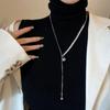 Cadena de suéter minimalista con bola de plata 2023, nueva cadena de clavícula, collar de perlas largas con temperamento femenino
